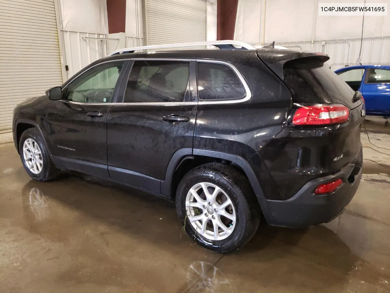 2015 Jeep Cherokee Latitude VIN: 1C4PJMCB5FW541695 Lot: 62610894