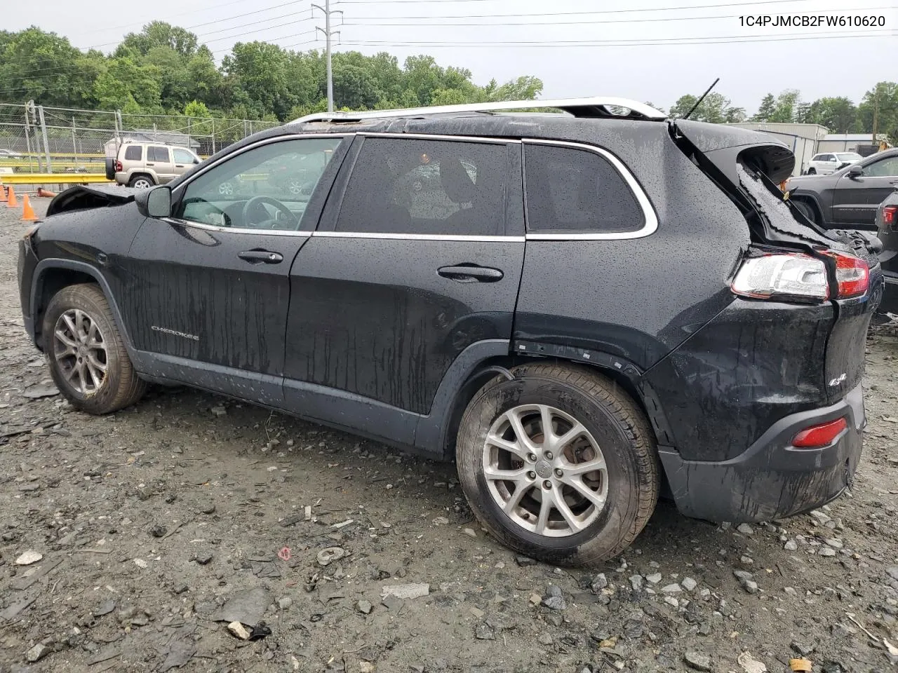 2015 Jeep Cherokee Latitude VIN: 1C4PJMCB2FW610620 Lot: 62818084