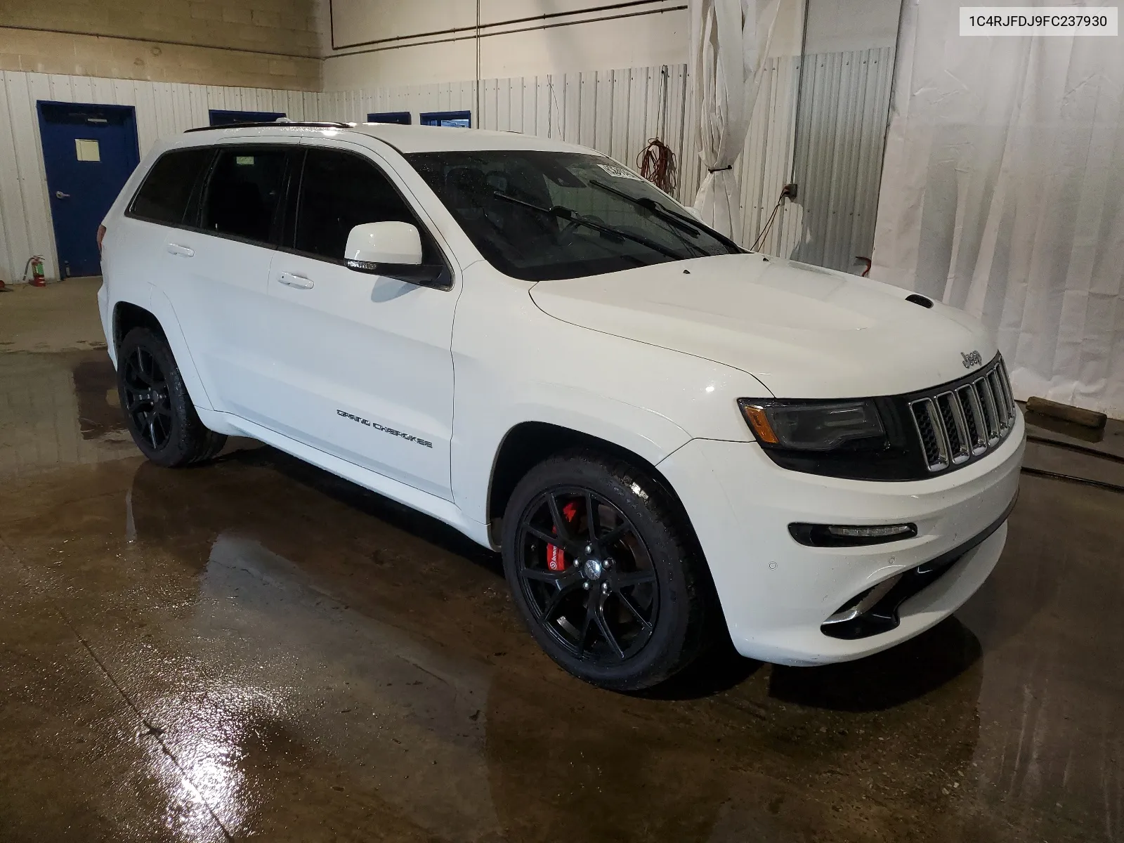 1C4RJFDJ9FC237930 2015 Jeep Grand Cherokee Srt-8