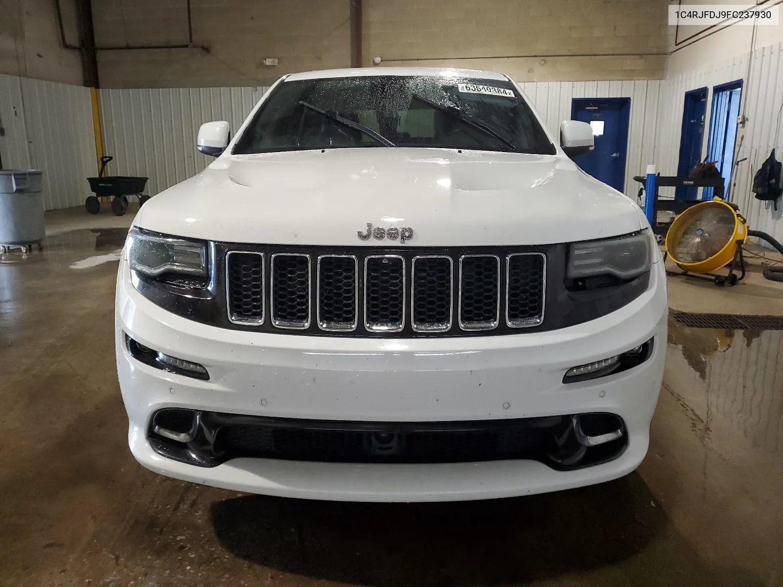 1C4RJFDJ9FC237930 2015 Jeep Grand Cherokee Srt-8