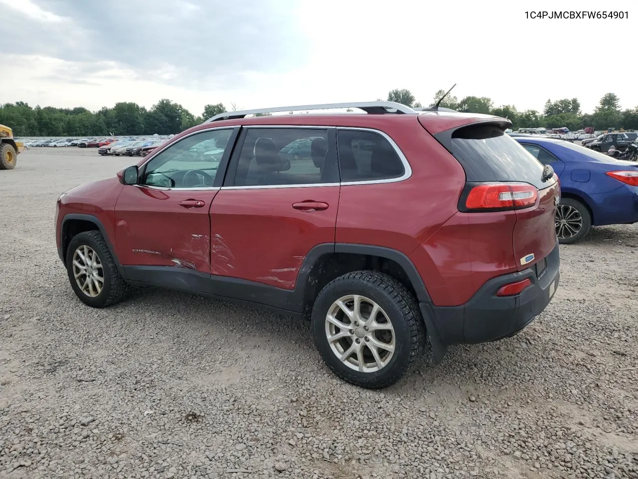 2015 Jeep Cherokee Latitude VIN: 1C4PJMCBXFW654901 Lot: 63617724