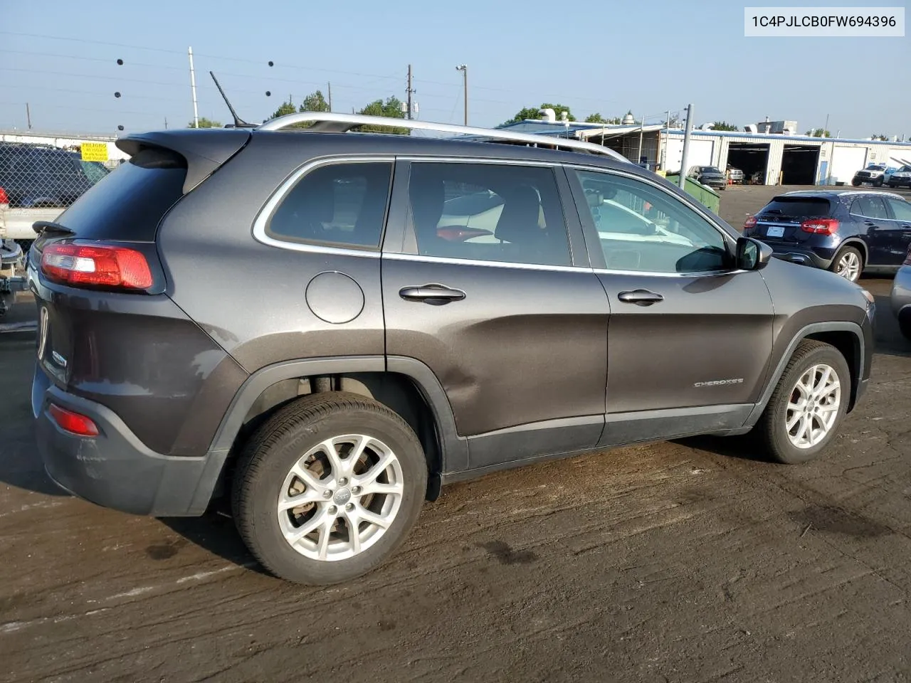 2015 Jeep Cherokee Latitude VIN: 1C4PJLCB0FW694396 Lot: 64644474