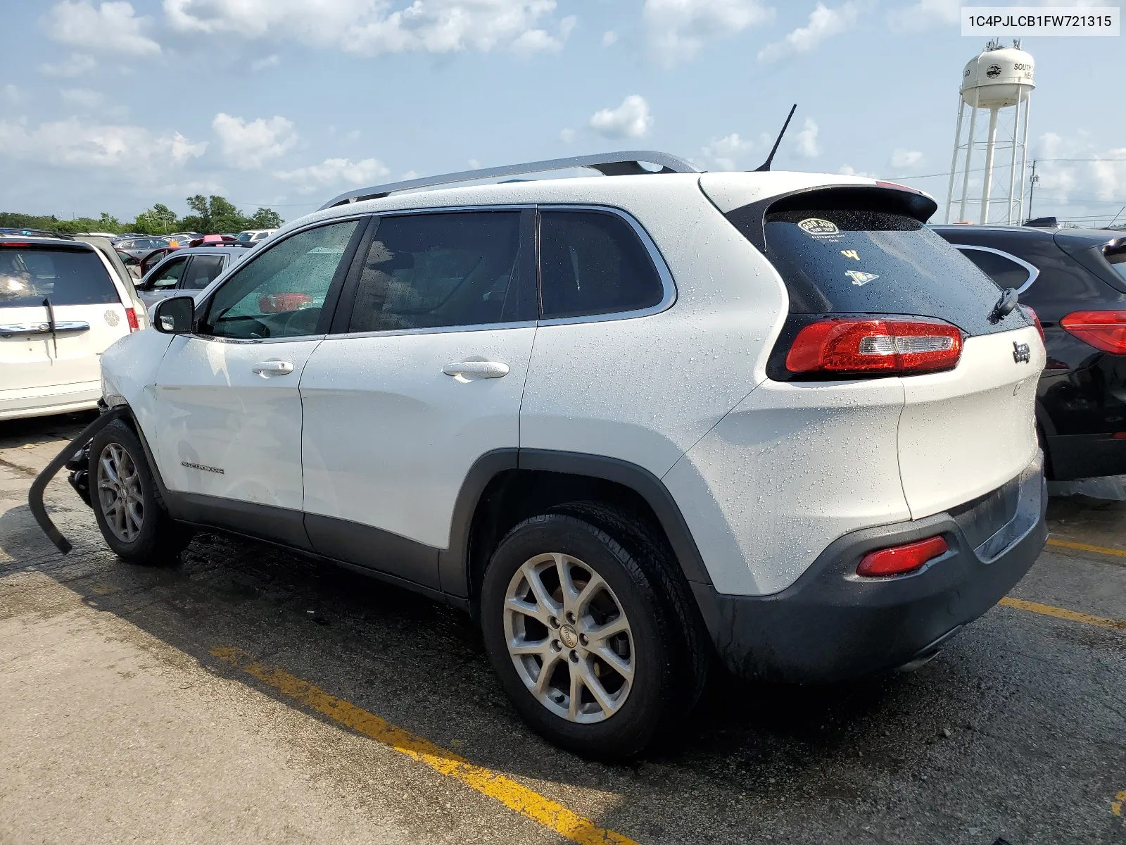 2015 Jeep Cherokee Latitude VIN: 1C4PJLCB1FW721315 Lot: 64716174