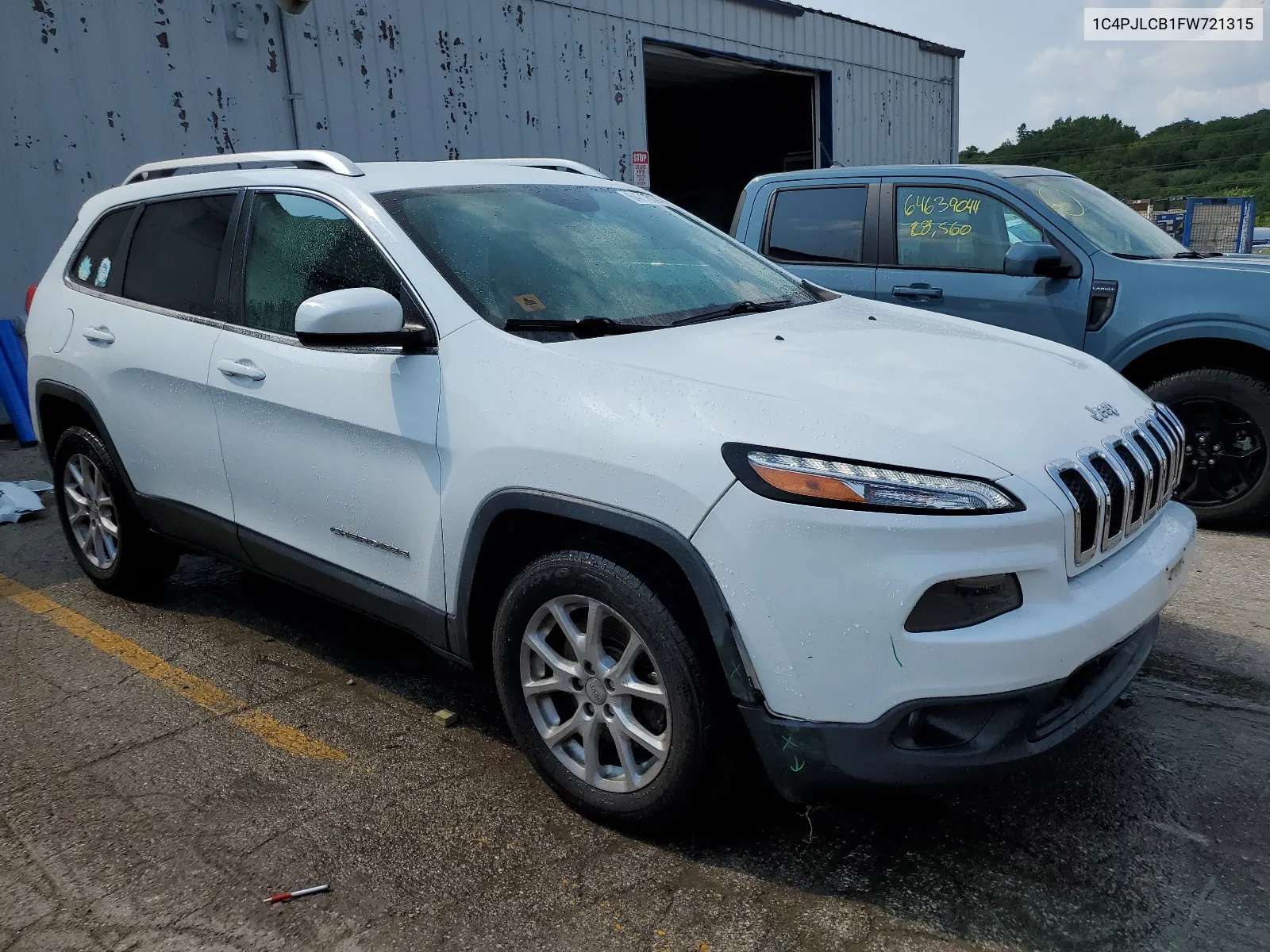 2015 Jeep Cherokee Latitude VIN: 1C4PJLCB1FW721315 Lot: 64716174