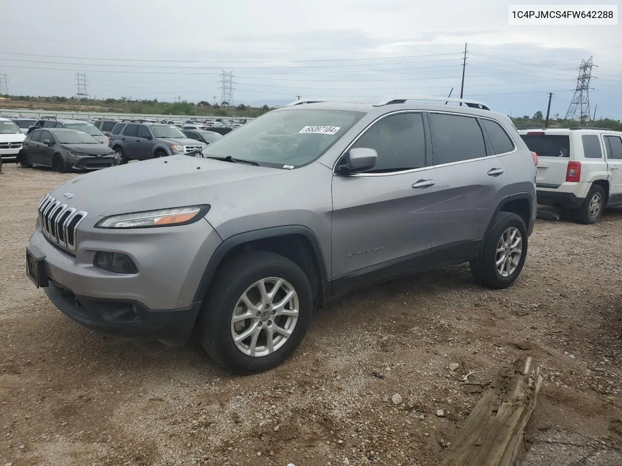 2015 Jeep Cherokee Latitude VIN: 1C4PJMCS4FW642288 Lot: 65397104