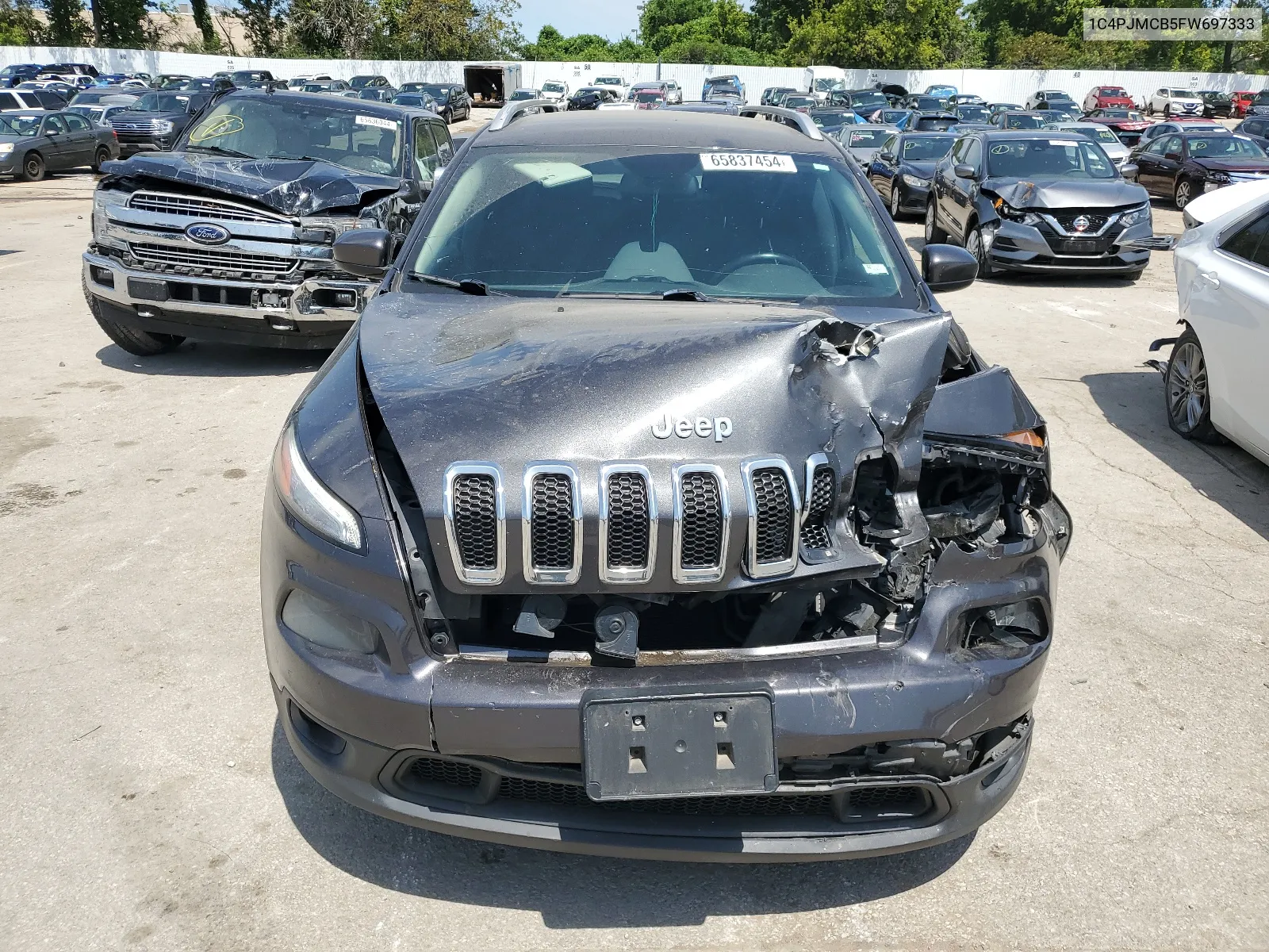 2015 Jeep Cherokee Latitude VIN: 1C4PJMCB5FW697333 Lot: 65837454