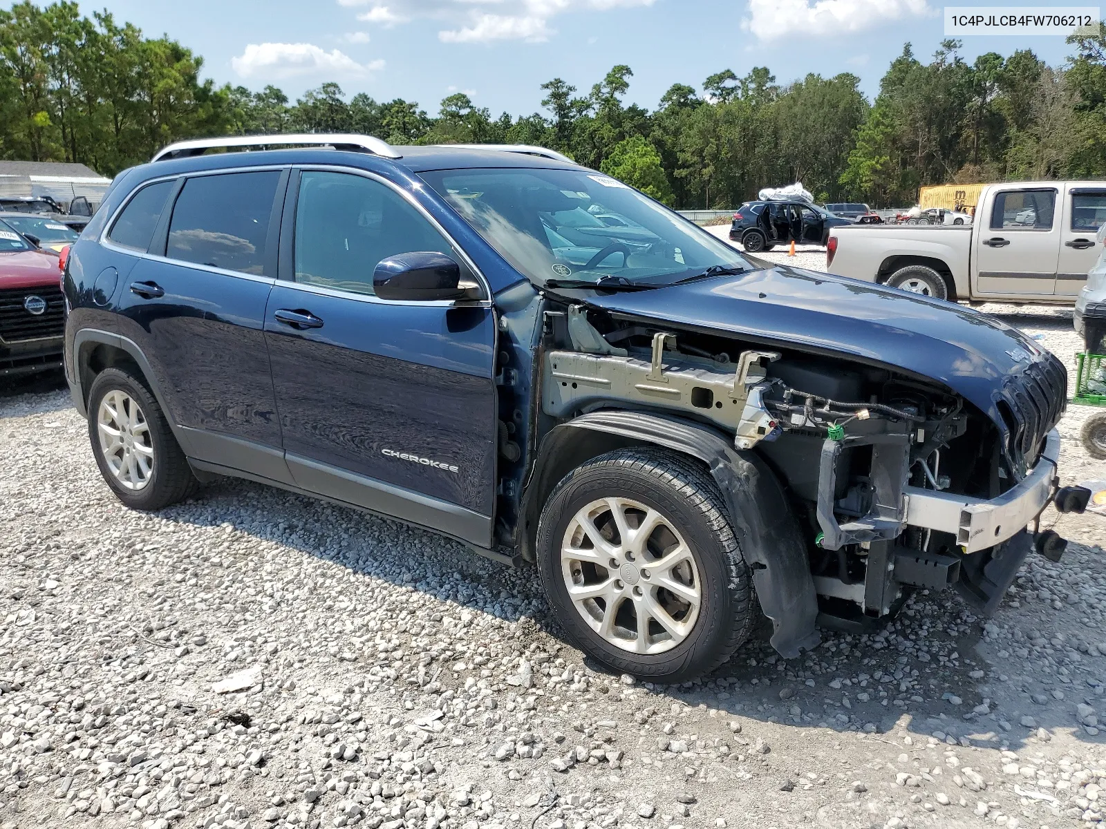 2015 Jeep Cherokee Latitude VIN: 1C4PJLCB4FW706212 Lot: 66566584