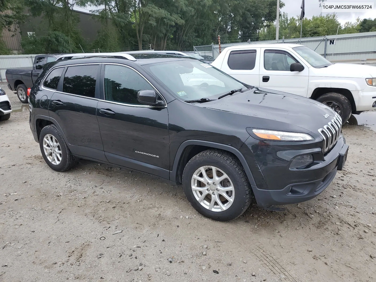 2015 Jeep Cherokee Latitude VIN: 1C4PJMCS3FW665724 Lot: 68032824