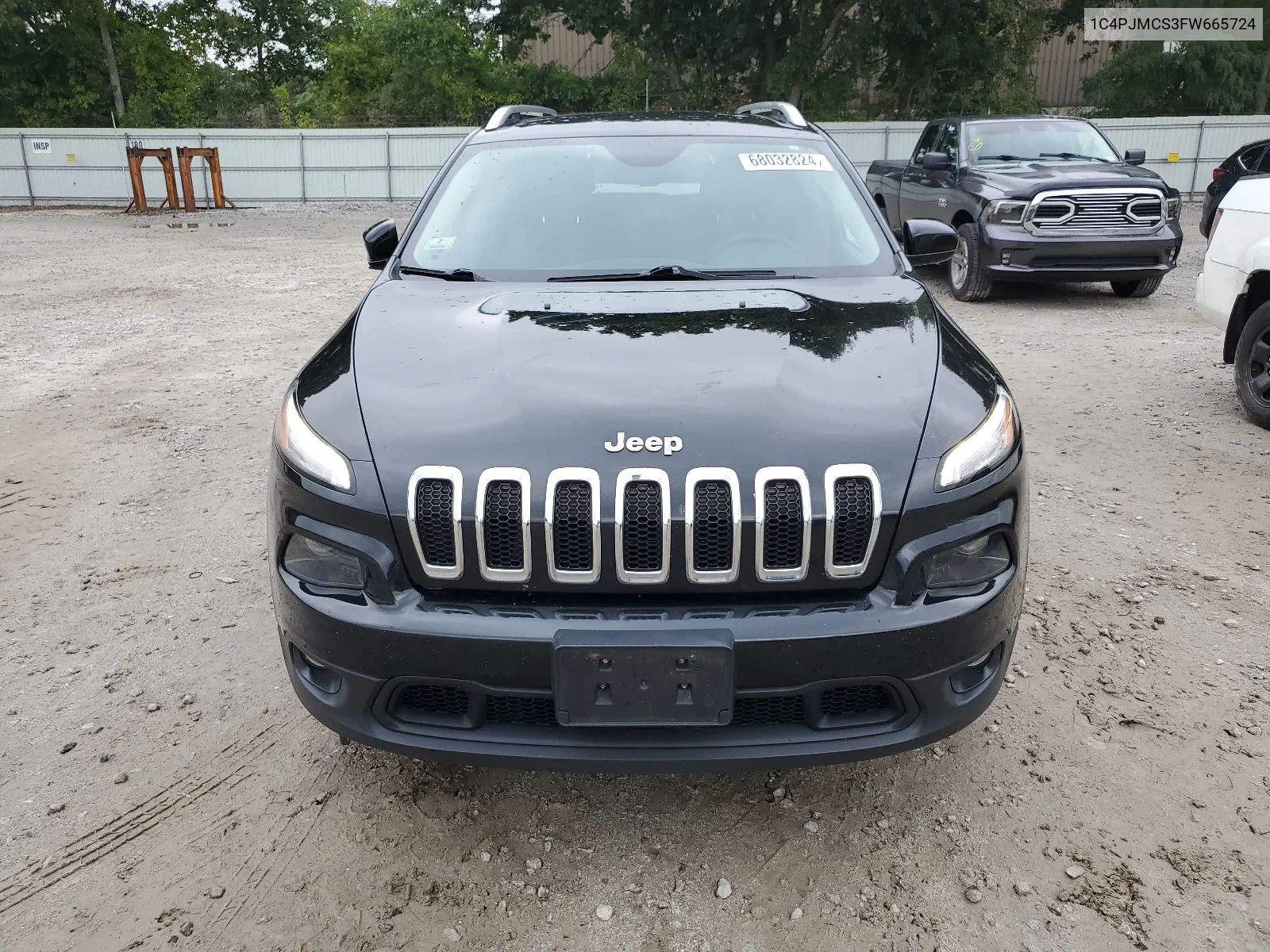 2015 Jeep Cherokee Latitude VIN: 1C4PJMCS3FW665724 Lot: 68032824