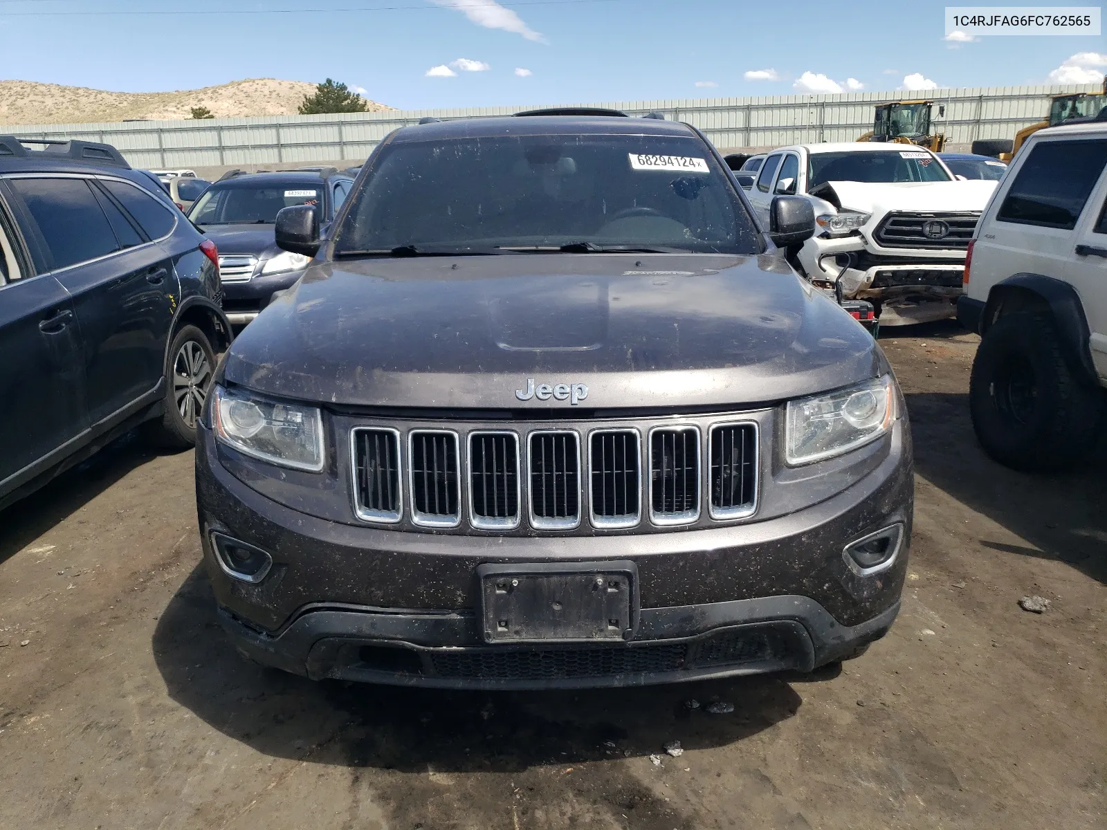 2015 Jeep Grand Cherokee Laredo VIN: 1C4RJFAG6FC762565 Lot: 68294124