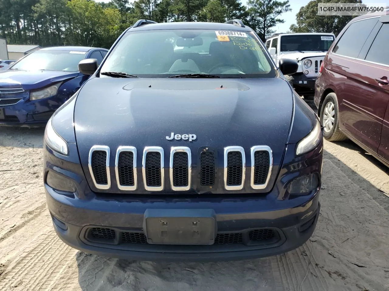 2015 Jeep Cherokee Sport VIN: 1C4PJMAB4FW765060 Lot: 69388714