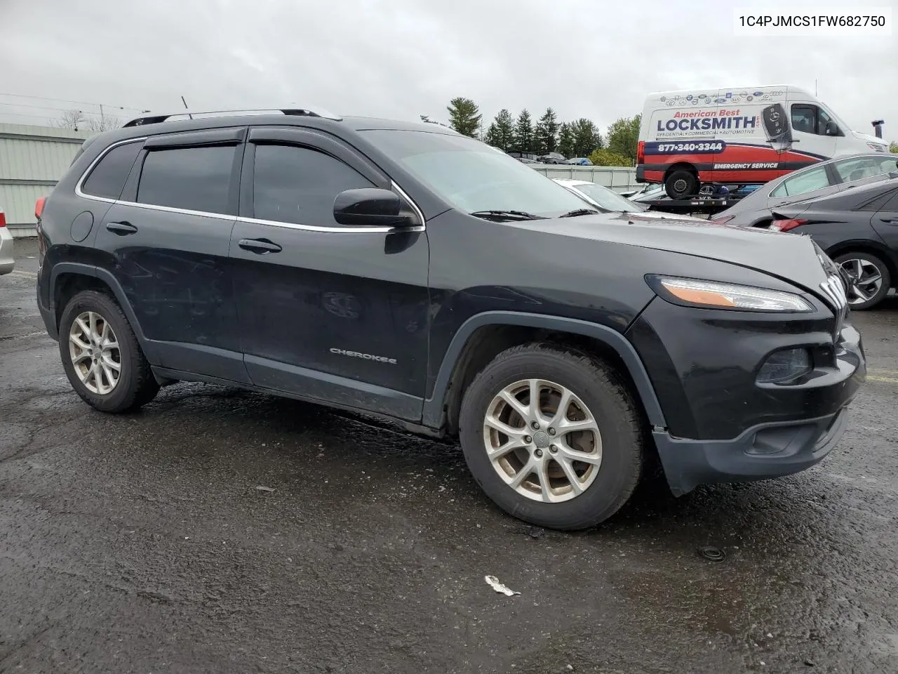 2015 Jeep Cherokee Latitude VIN: 1C4PJMCS1FW682750 Lot: 69950724