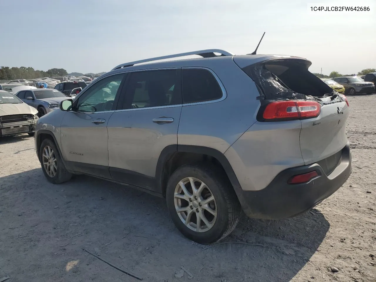 1C4PJLCB2FW642686 2015 Jeep Cherokee Latitude