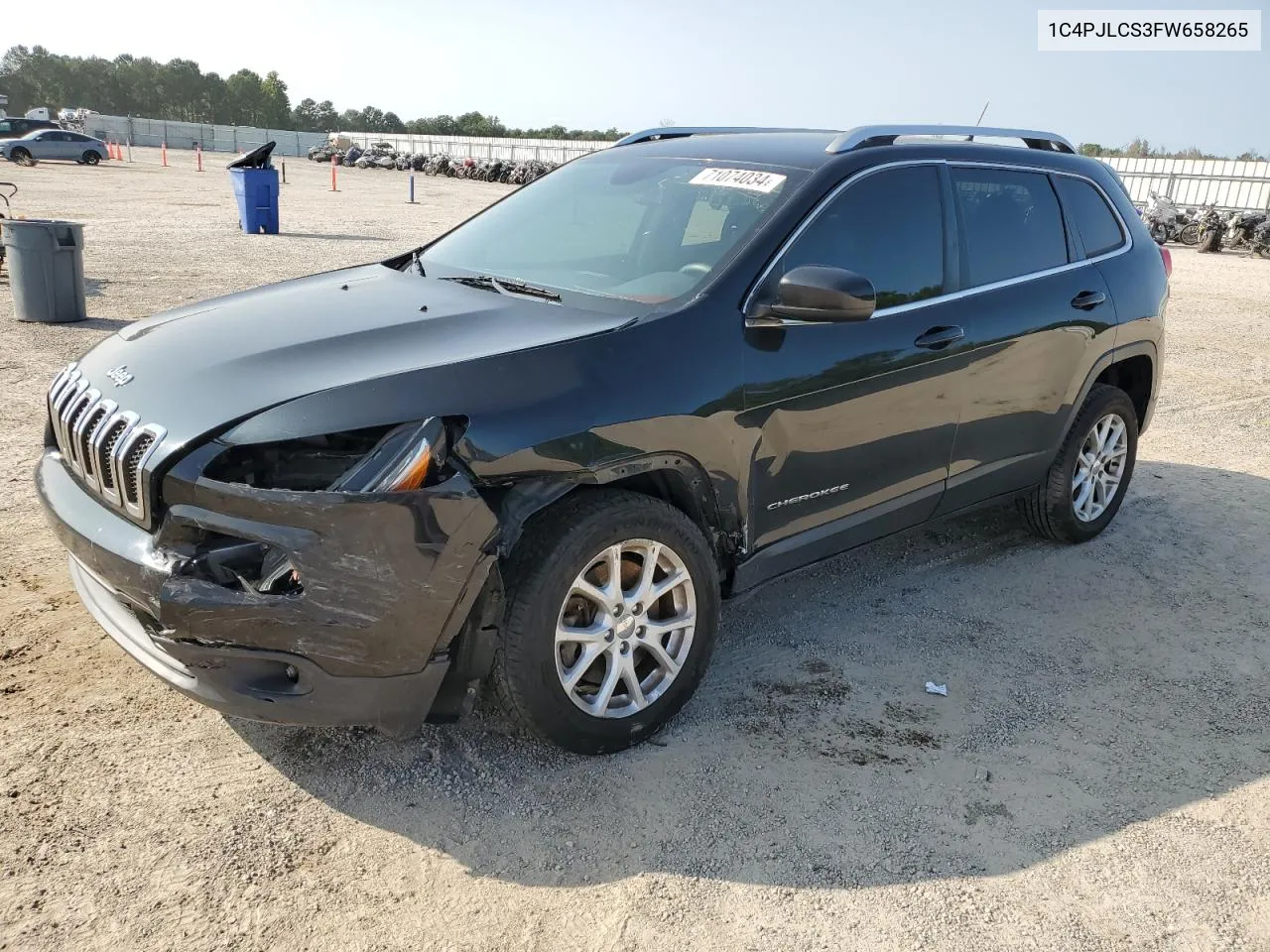 2015 Jeep Cherokee Latitude VIN: 1C4PJLCS3FW658265 Lot: 71074034