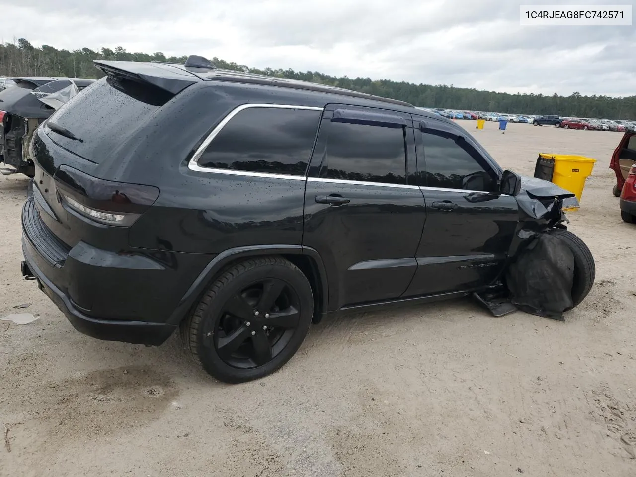 1C4RJEAG8FC742571 2015 Jeep Grand Cherokee Laredo