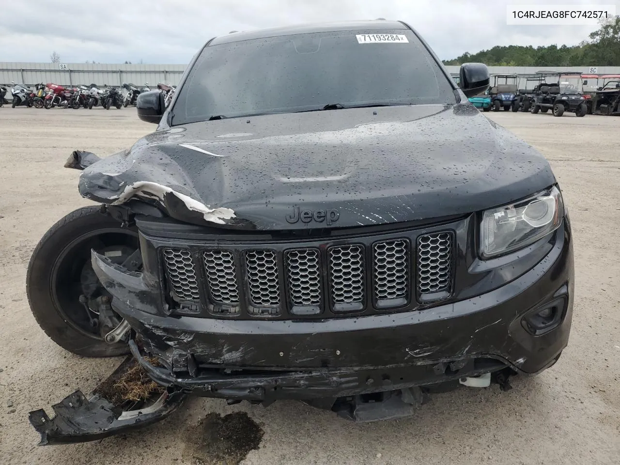 2015 Jeep Grand Cherokee Laredo VIN: 1C4RJEAG8FC742571 Lot: 71193284