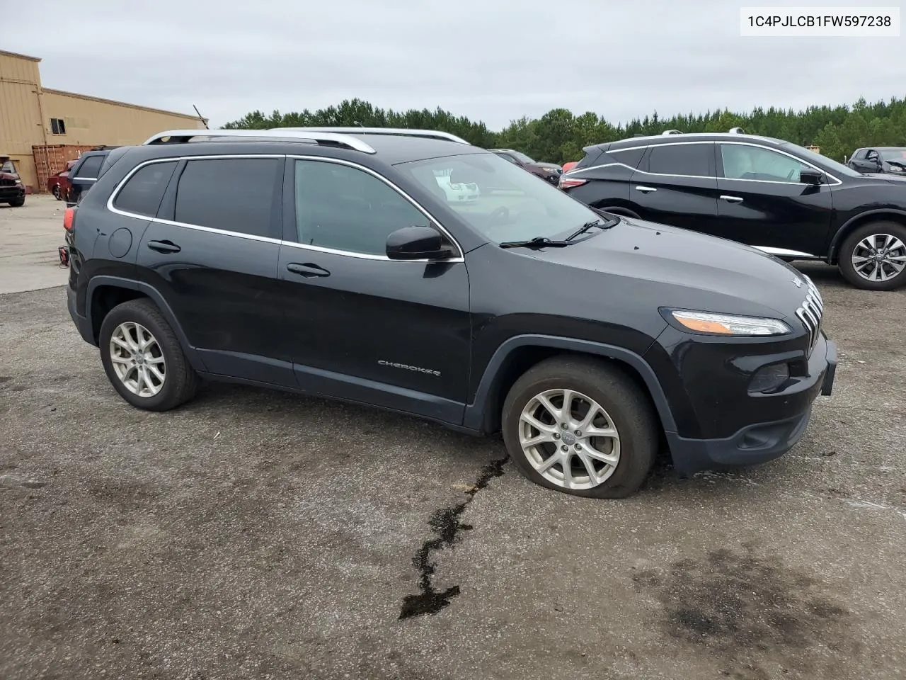 2015 Jeep Cherokee Latitude VIN: 1C4PJLCB1FW597238 Lot: 71462134