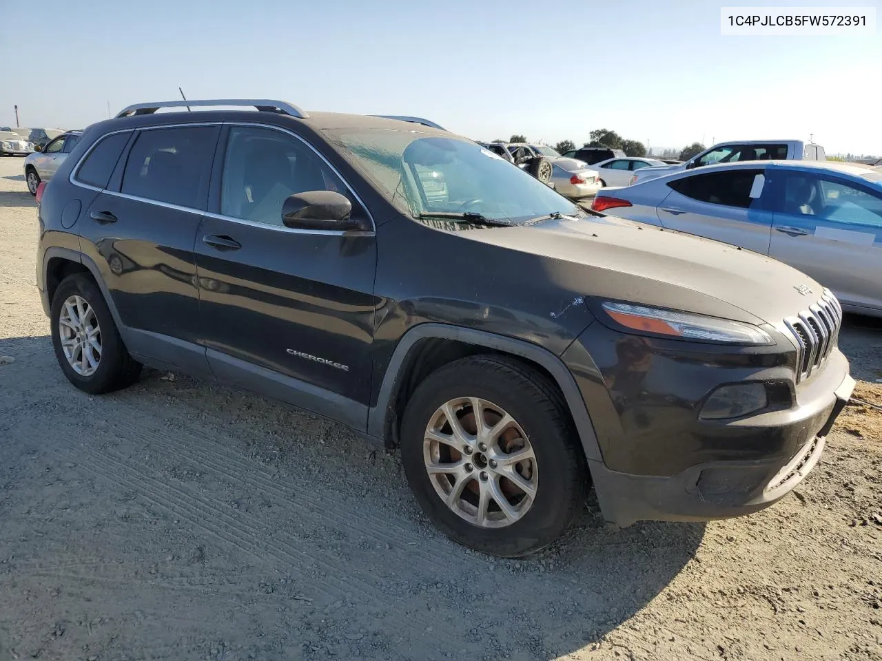 2015 Jeep Cherokee Latitude VIN: 1C4PJLCB5FW572391 Lot: 71663114