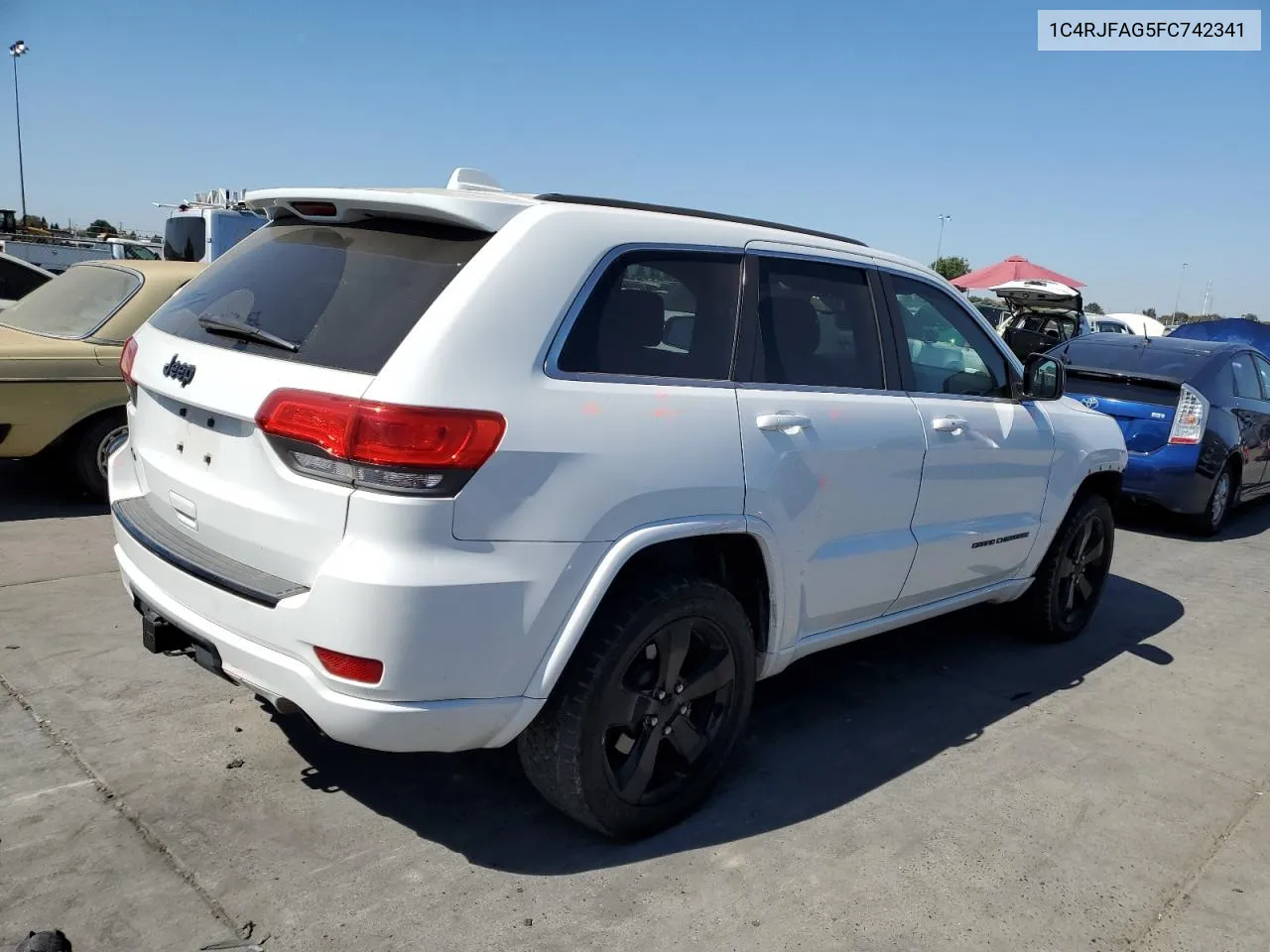 1C4RJFAG5FC742341 2015 Jeep Grand Cherokee Laredo