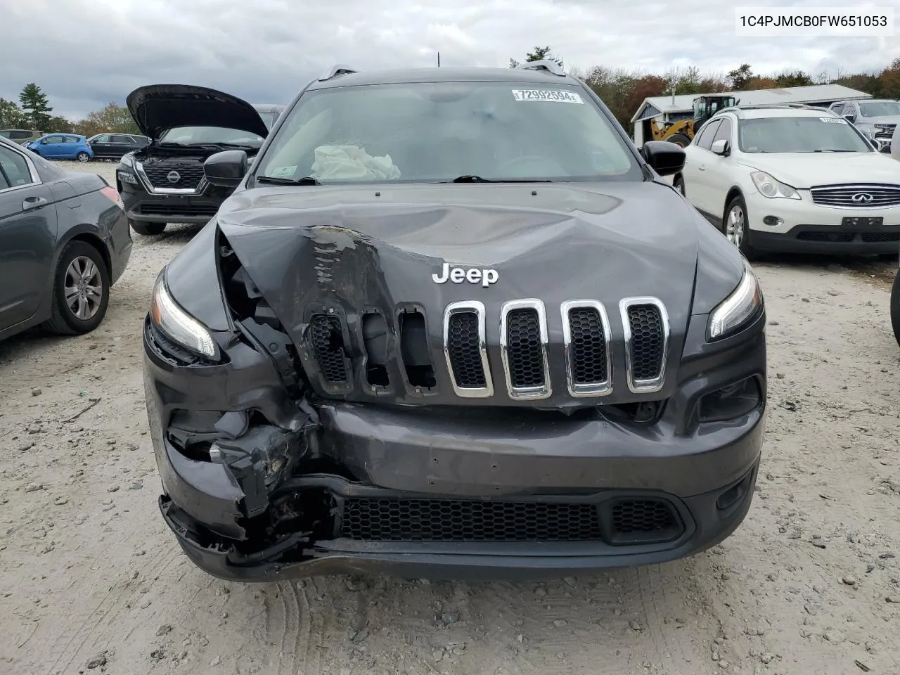 2015 Jeep Cherokee Latitude VIN: 1C4PJMCB0FW651053 Lot: 72992594