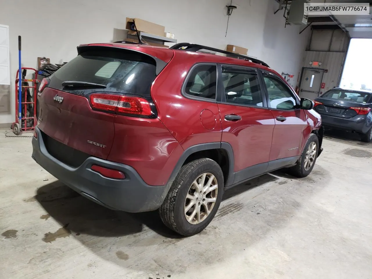 2015 Jeep Cherokee Sport VIN: 1C4PJMAB6FW776674 Lot: 73047674