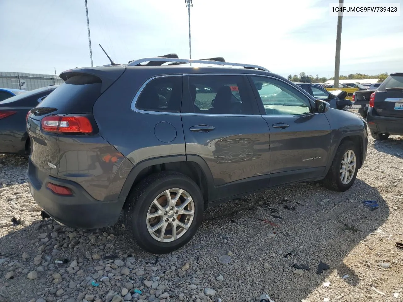 2015 Jeep Cherokee Latitude VIN: 1C4PJMCS9FW739423 Lot: 73411114