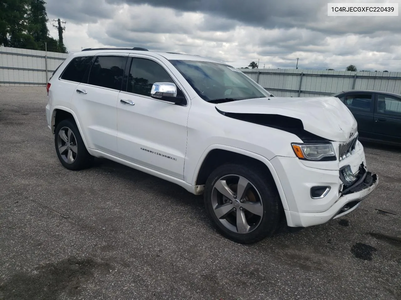 2015 Jeep Grand Cherokee Overland VIN: 1C4RJECGXFC220439 Lot: 73651884