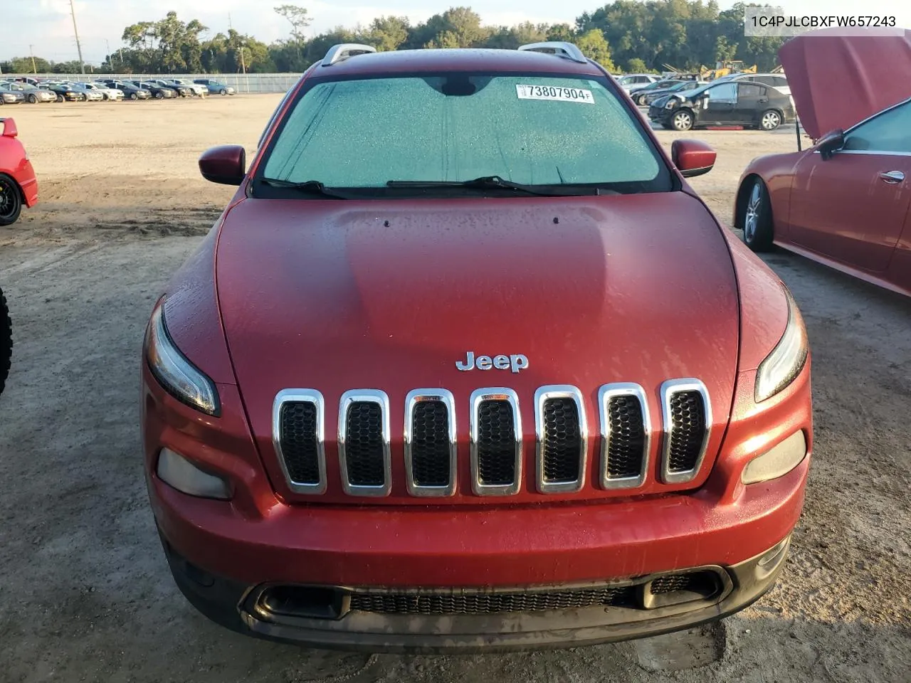 2015 Jeep Cherokee Latitude VIN: 1C4PJLCBXFW657243 Lot: 73807904