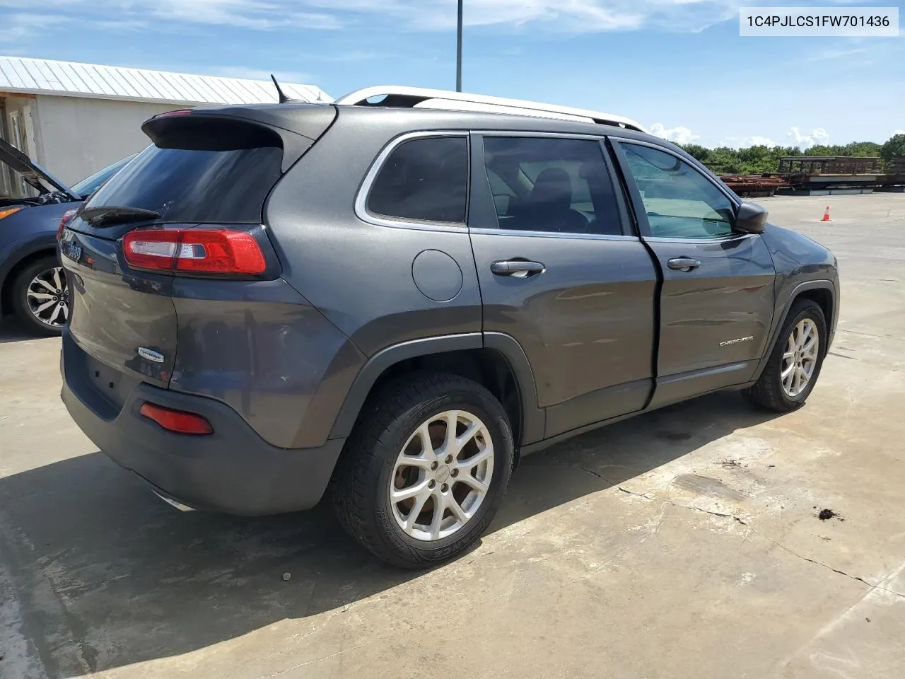 2015 Jeep Cherokee Latitude VIN: 1C4PJLCS1FW701436 Lot: 73865064