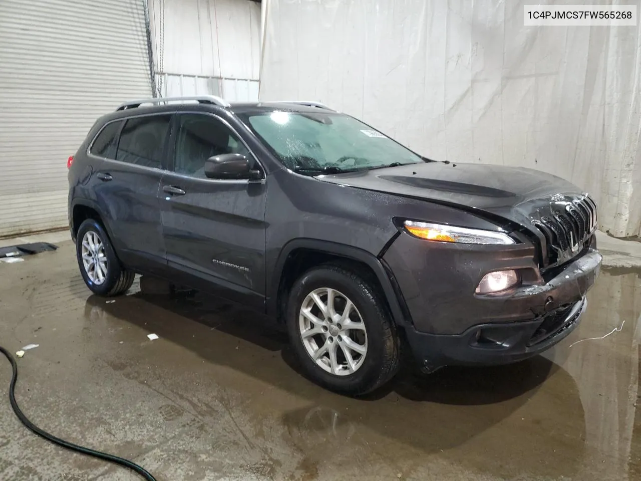 2015 Jeep Cherokee Latitude VIN: 1C4PJMCS7FW565268 Lot: 73965094