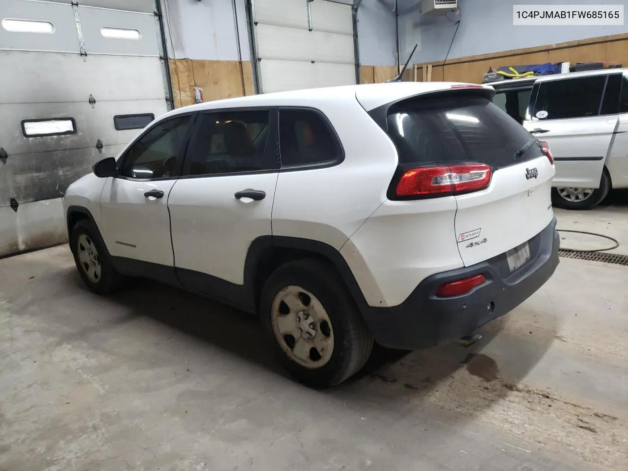 2015 Jeep Cherokee Sport VIN: 1C4PJMAB1FW685165 Lot: 74013054