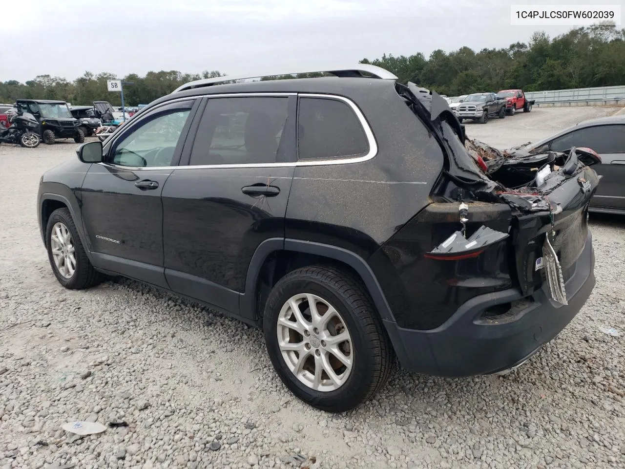 2015 Jeep Cherokee Latitude VIN: 1C4PJLCS0FW602039 Lot: 74088394