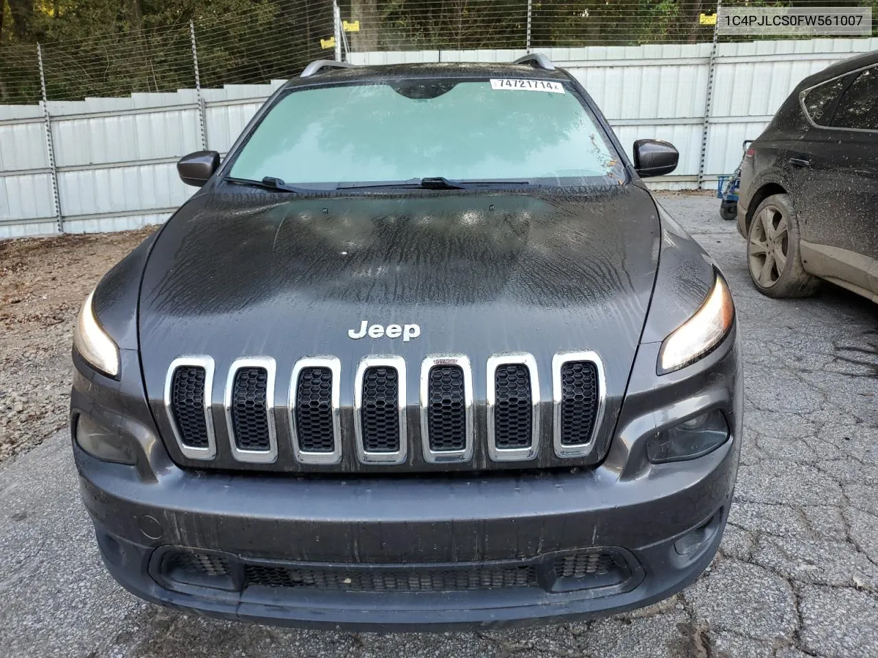 2015 Jeep Cherokee Latitude VIN: 1C4PJLCS0FW561007 Lot: 74721714