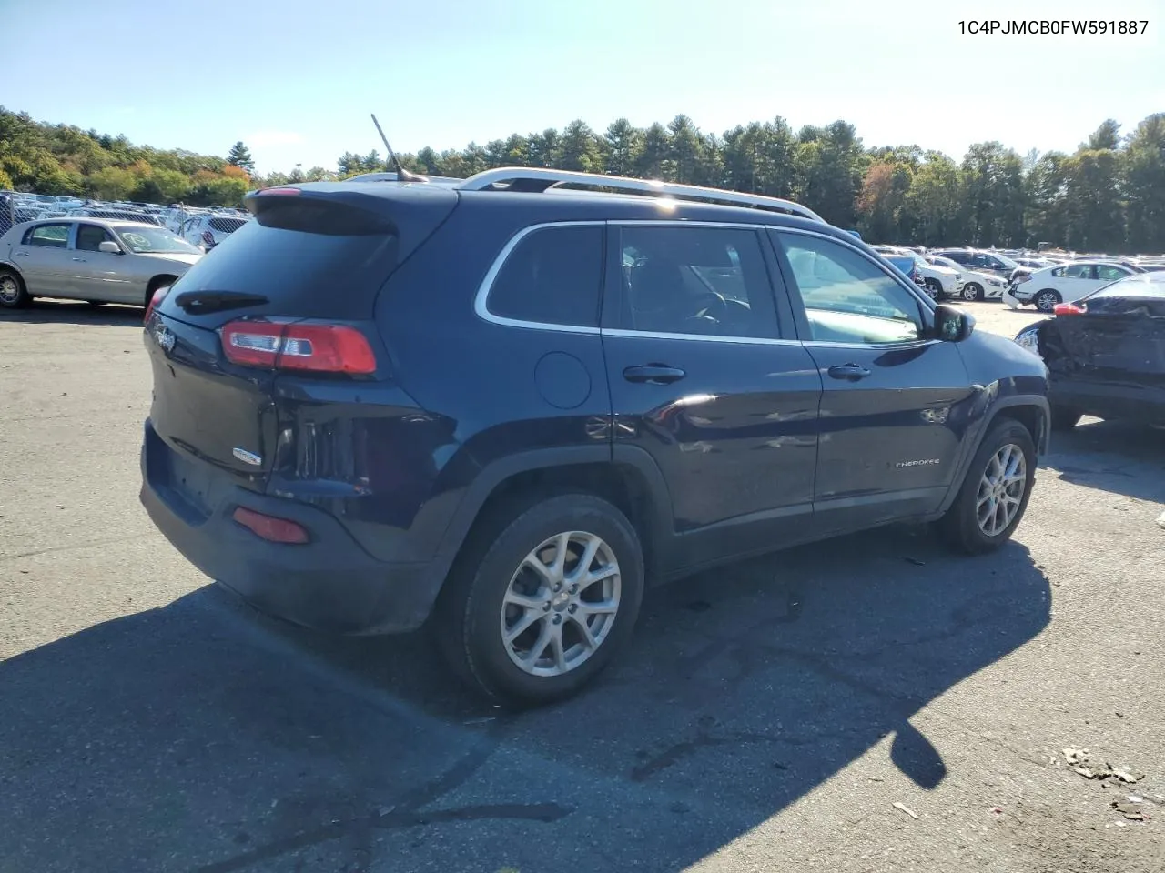 2015 Jeep Cherokee Latitude VIN: 1C4PJMCB0FW591887 Lot: 74819624