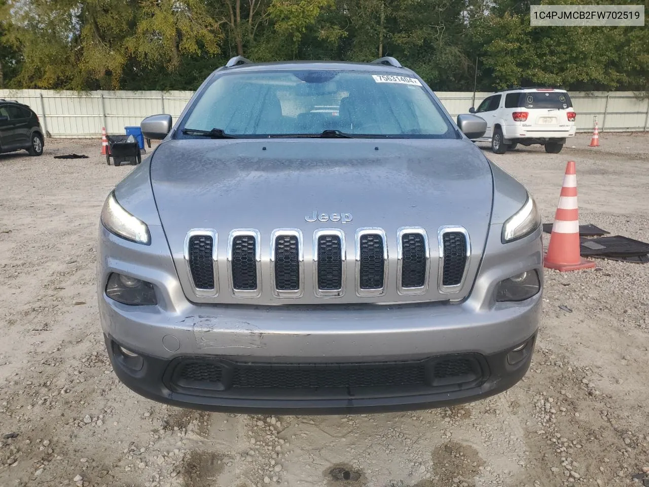 2015 Jeep Cherokee Latitude VIN: 1C4PJMCB2FW702519 Lot: 75631404