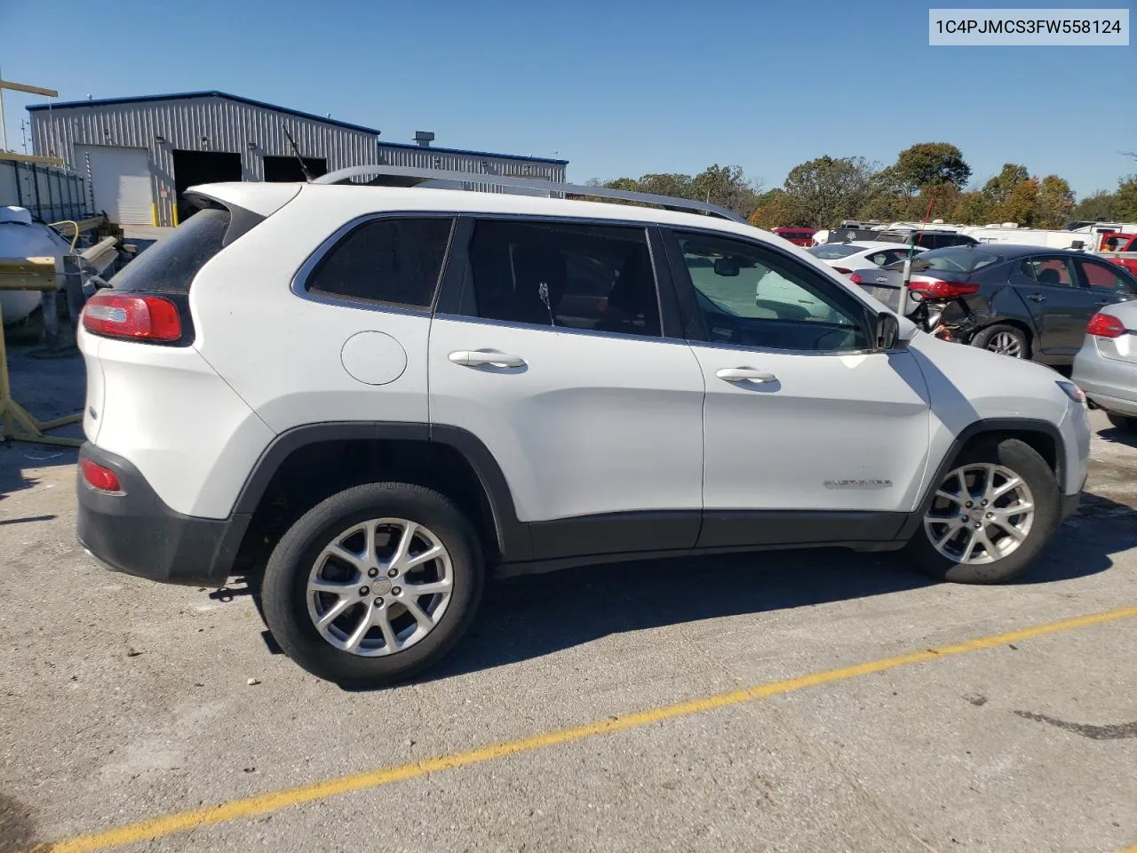 2015 Jeep Cherokee Latitude VIN: 1C4PJMCS3FW558124 Lot: 76726054