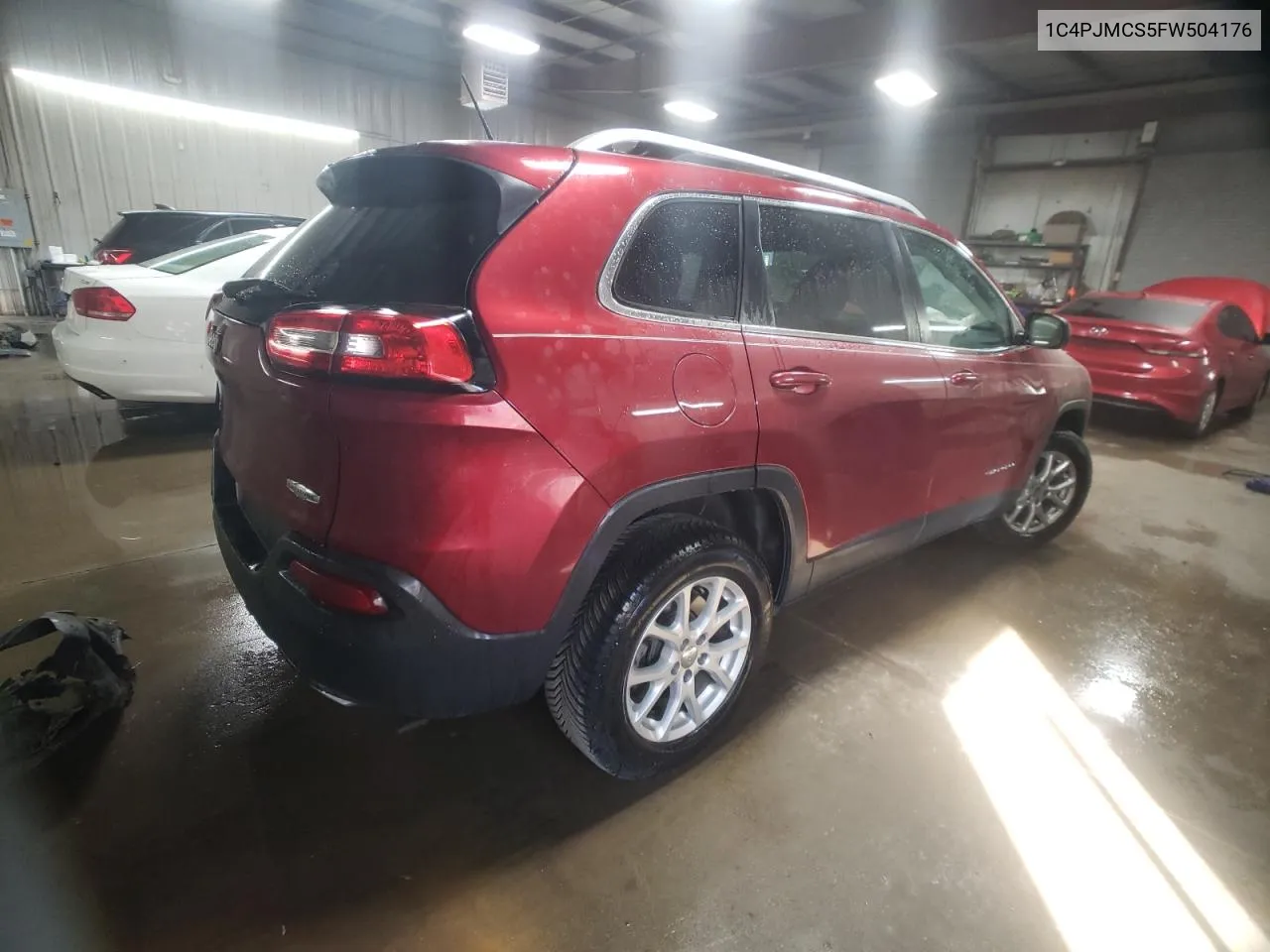 2015 Jeep Cherokee Latitude VIN: 1C4PJMCS5FW504176 Lot: 76747034