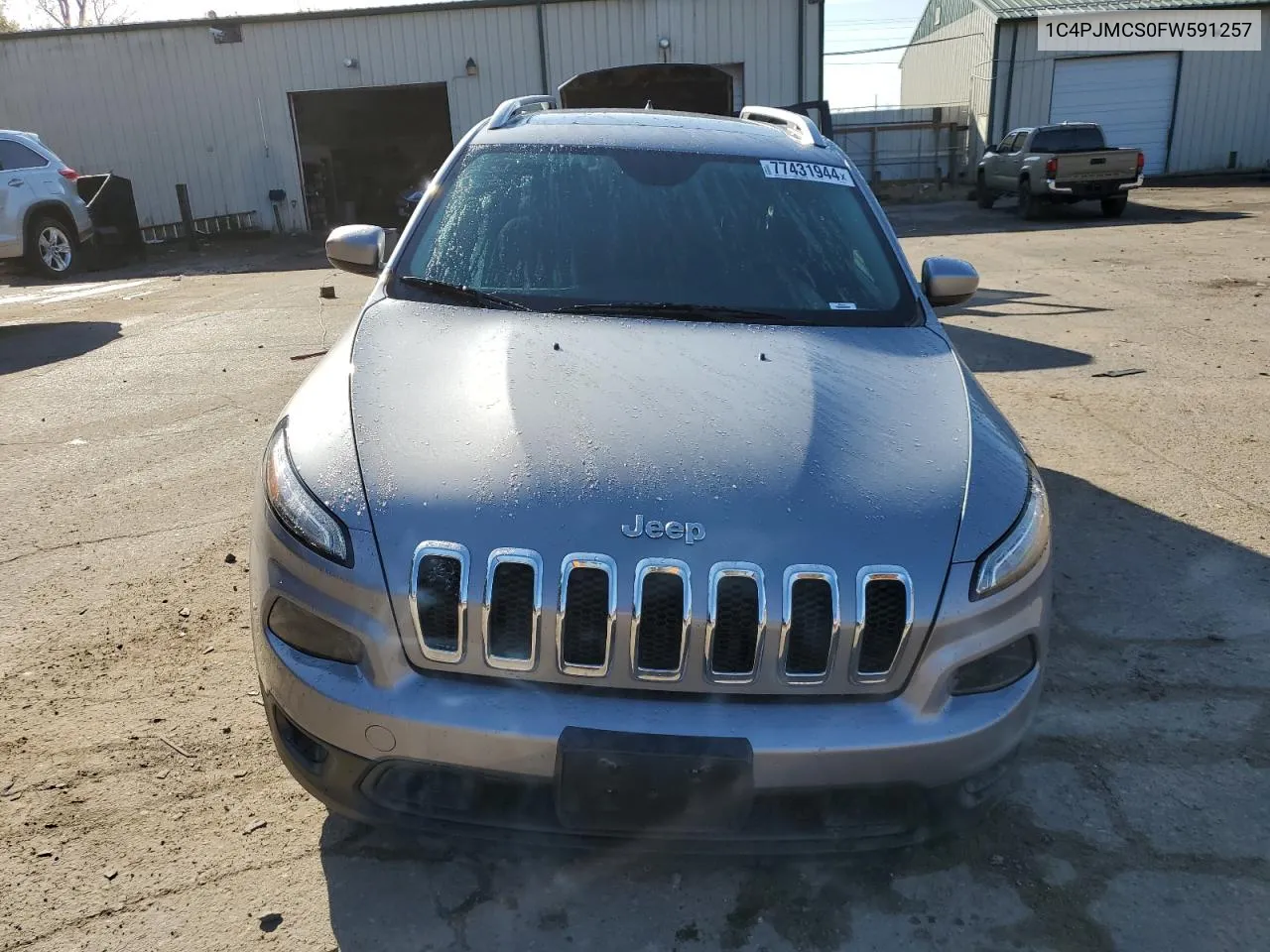 2015 Jeep Cherokee Latitude VIN: 1C4PJMCS0FW591257 Lot: 77431944