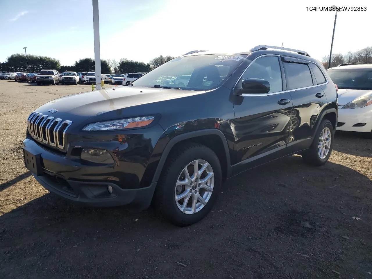 2015 Jeep Cherokee Latitude VIN: 1C4PJMCS5FW792863 Lot: 77743054