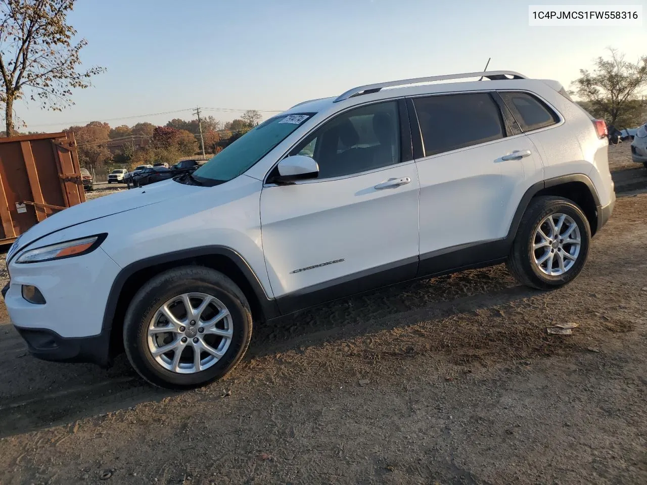 2015 Jeep Cherokee Latitude VIN: 1C4PJMCS1FW558316 Lot: 77914774