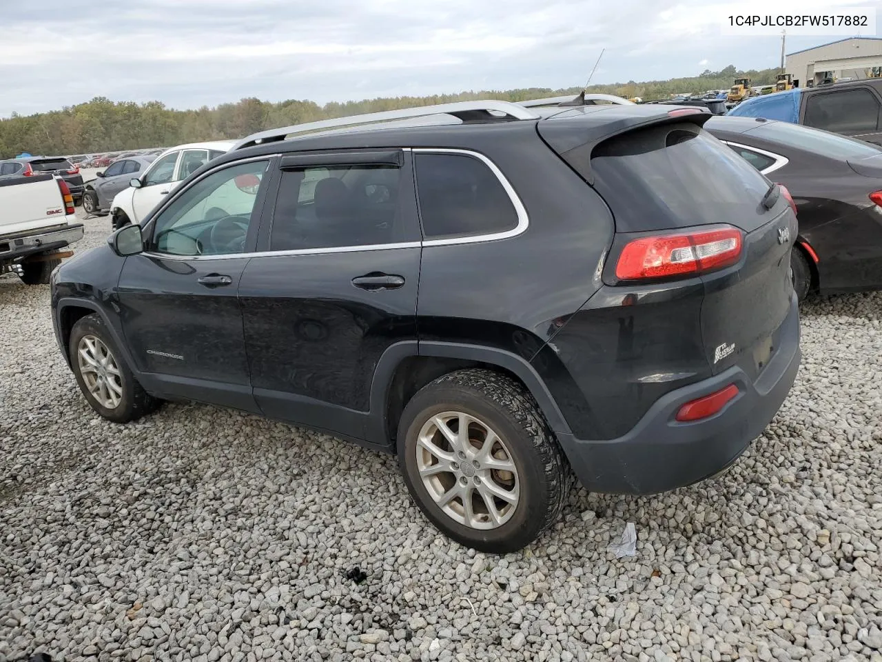 2015 Jeep Cherokee Latitude VIN: 1C4PJLCB2FW517882 Lot: 79537764