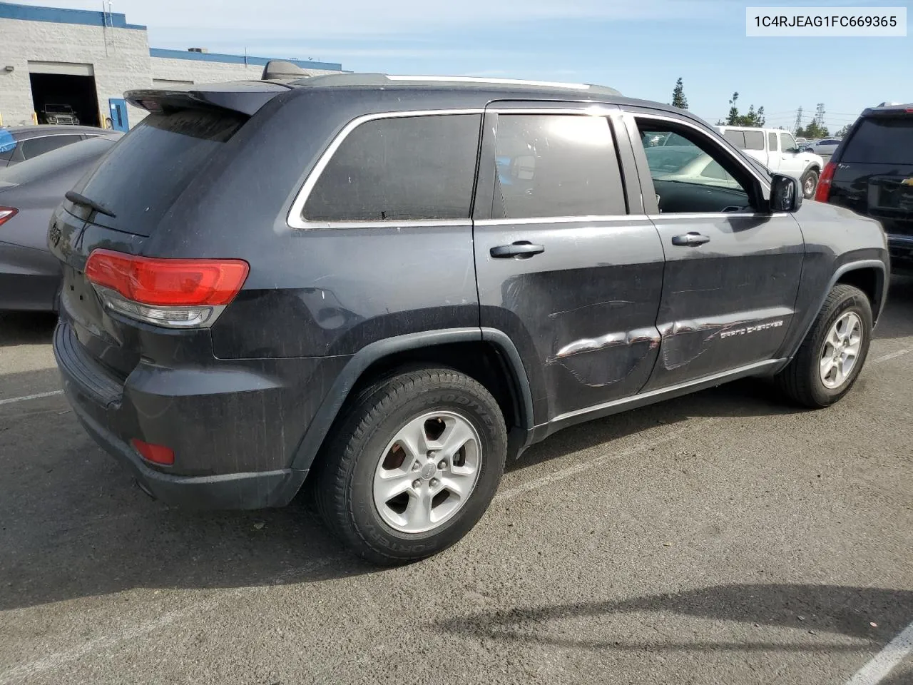 2015 Jeep Grand Cherokee Laredo VIN: 1C4RJEAG1FC669365 Lot: 79565484