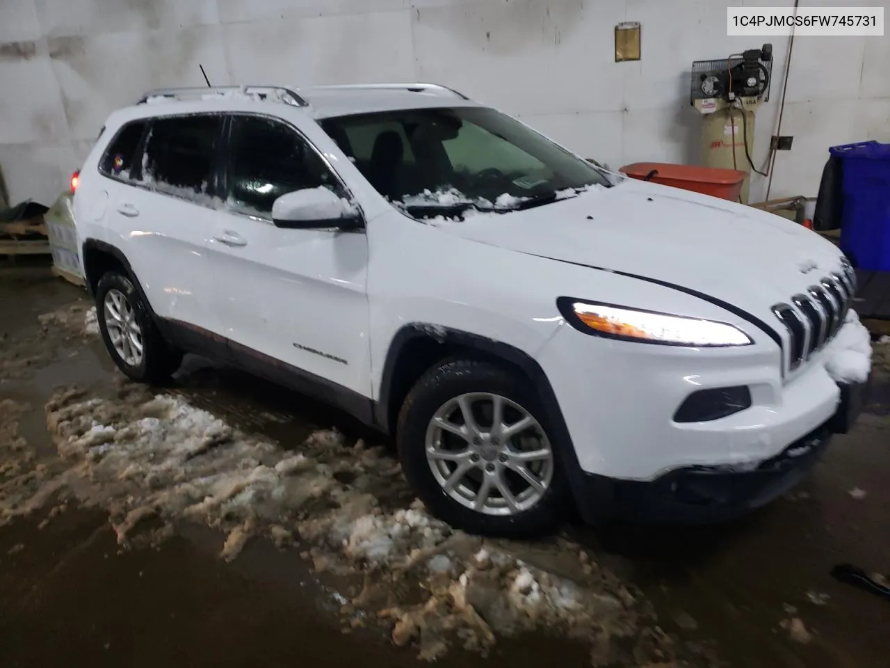 2015 Jeep Cherokee Latitude VIN: 1C4PJMCS6FW745731 Lot: 79660864