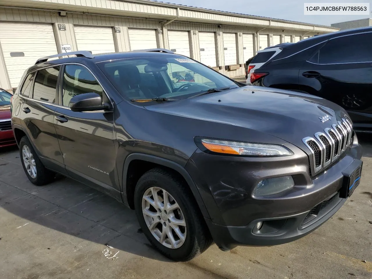 2015 Jeep Cherokee Latitude VIN: 1C4PJMCB6FW788563 Lot: 80568814