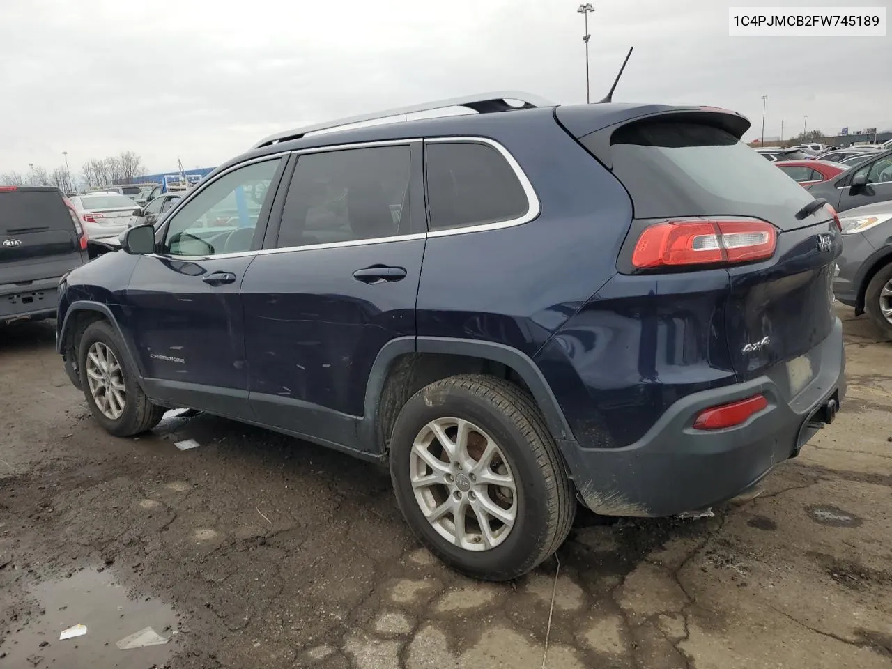 2015 Jeep Cherokee Latitude VIN: 1C4PJMCB2FW745189 Lot: 81248934