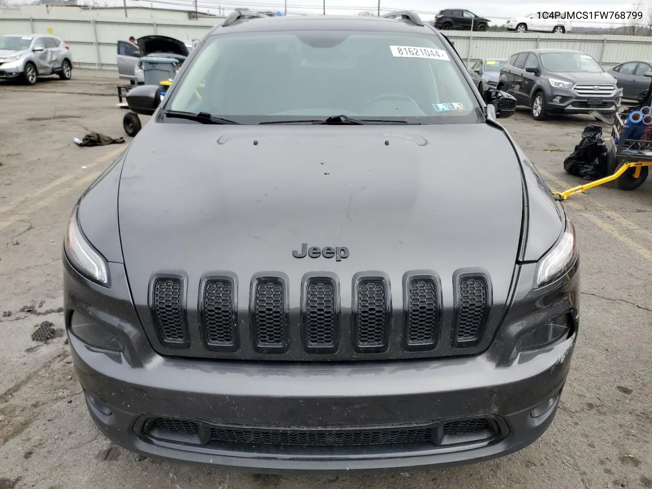 2015 Jeep Cherokee Latitude VIN: 1C4PJMCS1FW768799 Lot: 81621044