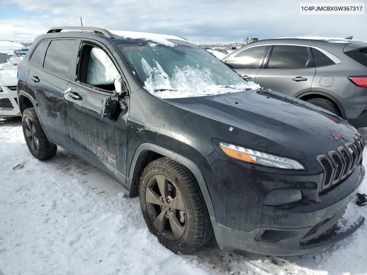 2016 Jeep Cherokee Latitude VIN: 1C4PJMCBXGW367317 Lot: 37696904