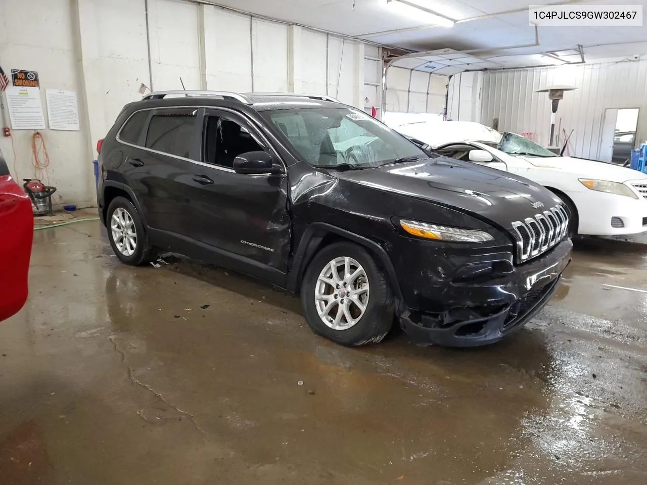 2016 Jeep Cherokee Latitude VIN: 1C4PJLCS9GW302467 Lot: 48482084