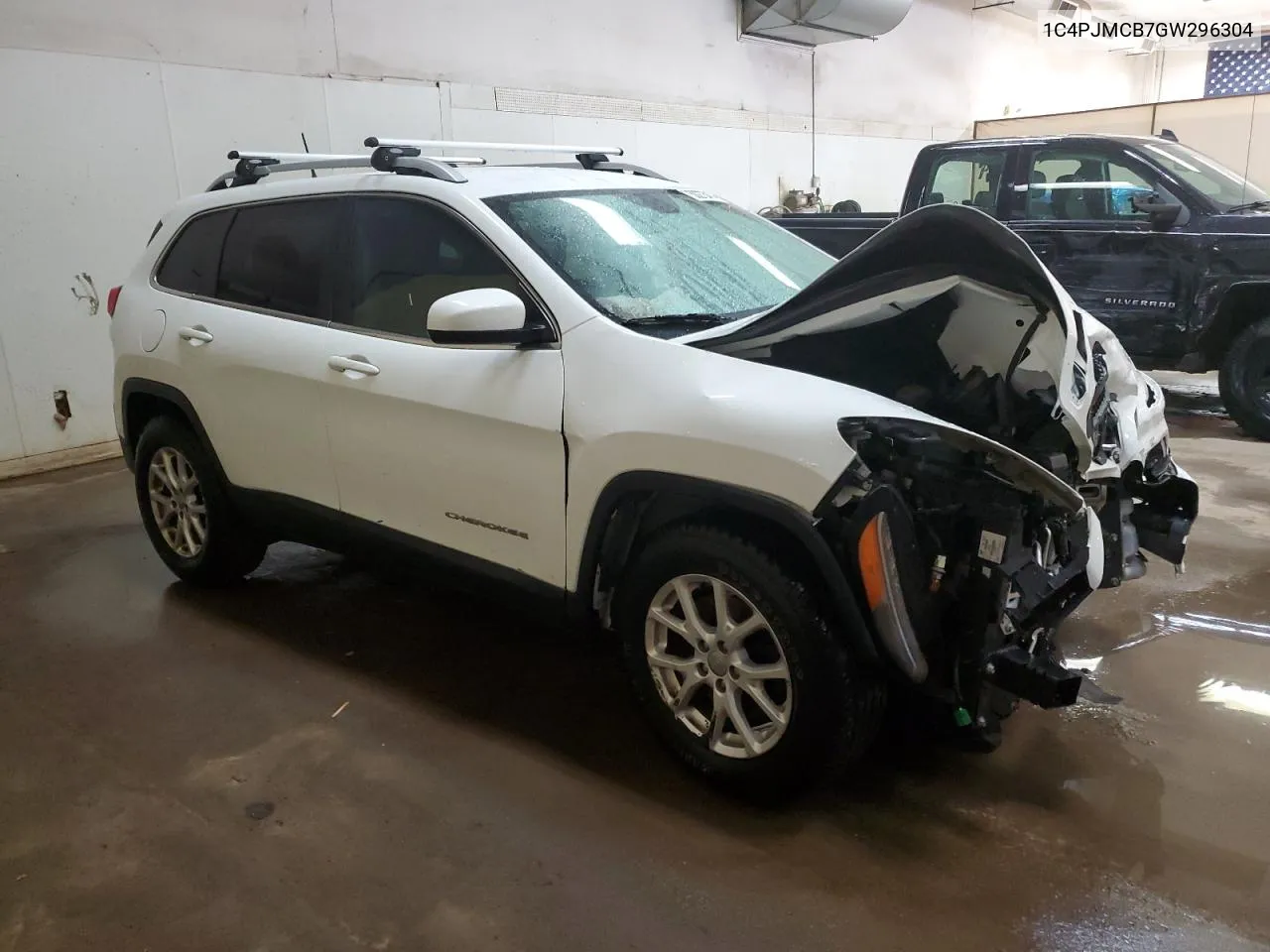 2016 Jeep Cherokee Latitude VIN: 1C4PJMCB7GW296304 Lot: 50273474