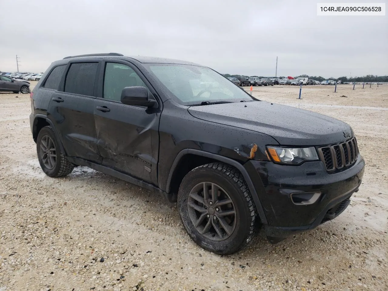 1C4RJEAG9GC506528 2016 Jeep Grand Cherokee Laredo